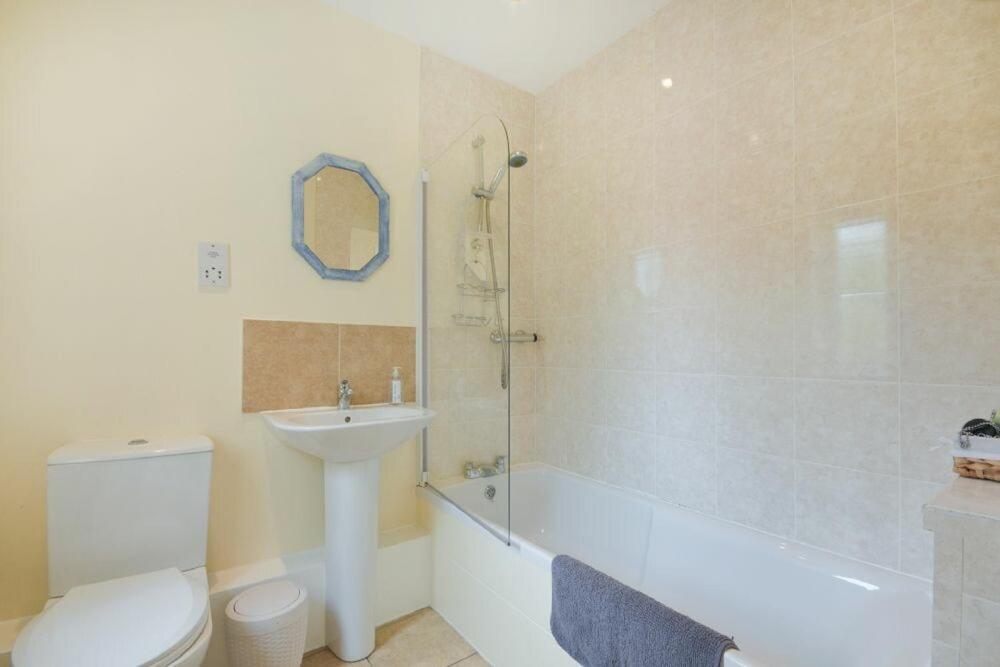 Decked Out Apartment Alnmouth Bagian luar foto